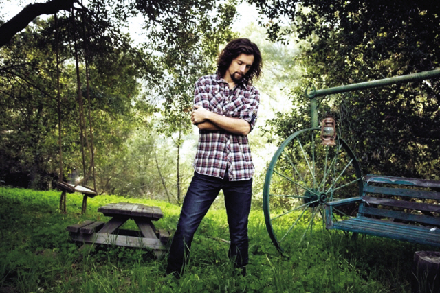 제이슨 므라즈 (Jason Mraz/가수)
All-American singer-songwriter Jason Mraz will be returning to
Seoul in May to hold his sixth live show.
The performer ― who has made a name for himself as a beloved entertainer in Korea ― will be holding his upcoming concert, “Jason Mraz and His Band,” on May 17 at the Jamsil Sports Complex starting at 6:30 p.m. The performance will also feature two guest performers who are yet to be announced.