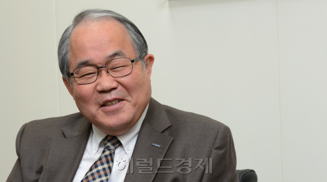 장인수 오비맥주사장.<br />정희조 기자/checho@heraldcorp.com  130118
장인수 오비맥주사장.
정희조 기자/checho@heraldcorp.com  130118