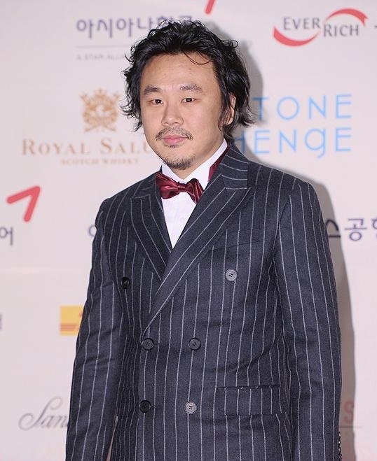 김인원(배우)
배우 김인권이 영화 ‘사도’(가제)의 주인공으로 캐스팅 됐다.
‘사도’의 제작사 태풍코리아는 13일 “김인권이 올해 하반기 개봉을 목표로 하는 ‘사도’(감독 김진무)에 주인공으로 캐스팅됐다”고 밝혔다.