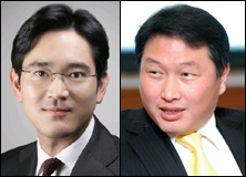 이재용(기업인/삼성전자부회장),최태원(기업인/SK회장)
‘아시아의 다보스포럼’으로 불리는 보아오포럼의 유일한 한국인 이사였던 최태원 SK 회장이 후임 이사로 이재용 삼성전자 부회장을 추천한 것으로 알려지면서 그 배경에 관심이 모아지고 있다.