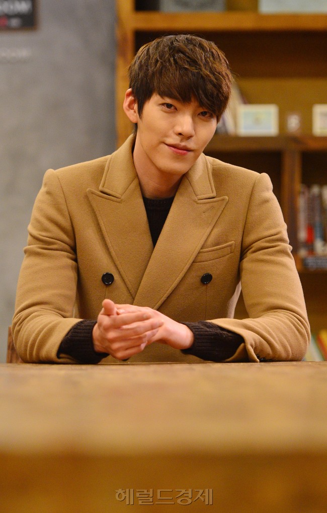 배우 김우빈 인터뷰.<br />이상섭 기자. babtong@heraldcorp.com 2013.02.14
배우 김우빈 인터뷰.
이상섭 기자. babtong@heraldcorp.com 2013.02.14