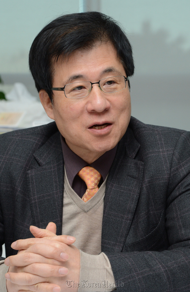 신경민 민주통합당의원.<br />정희조 기자/checho@heraldcorp.com 130208
Shin Kyung-min. Chung Hee-cho/The Korea Herald