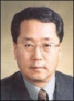 이상용(기업인)
첨단 종합소재 회사인 한솔테크닉스가 이상용 전 삼성광주전자 대표를 신임 대표이사 사장으로 내정했다고 18일 밝혔다. 이 대표 내정자는 한양대 전자공학과를 졸업한 뒤 1978년 삼성광주전자에 입사해 삼성 광주전자 대표와 상근고문 등을 지냈다