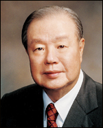 김상하(기업인/삼양그룹회장)
양영재단ㆍ수당재단(이사장 김상하 삼양그룹 그룹회장ㆍ사진)이 19일 서울 연지동 삼양그룹 본사 강당에서 2013년도 장학금 수여식을 가졌다.