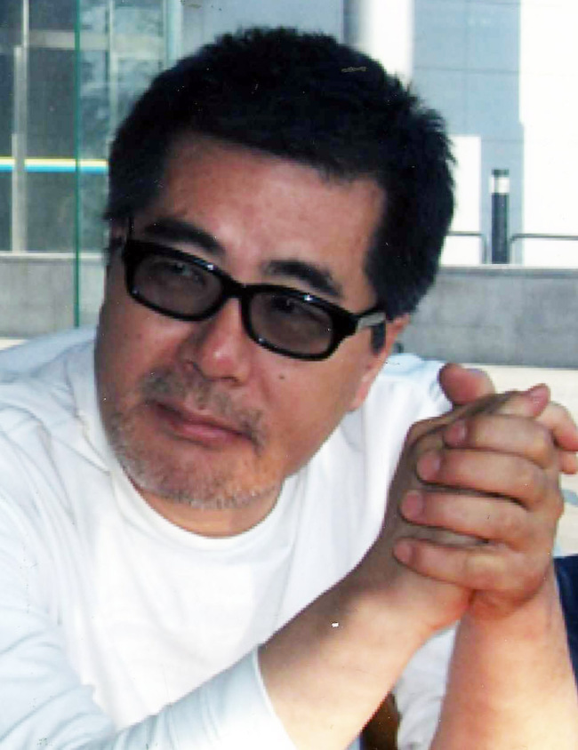 박철수(영화감독)
일 자정께 경기도 용인에서 교통사고로 삶을 마감했다. 향년 65세. 故 박철수 감독은 1948년 11월 경상북도 청도에서 출생, 1979년 ‘밤이면 내리는 비’로 영화계에...장에서 뛰었던 박철수 감독은 1988년 방송국을 그만두고 다시 충무로로 돌아왔다.