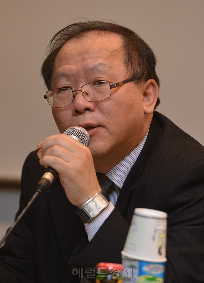 국민행복시대경제정책방향 토론회<br />이상섭 기자. babtong@heraldcorp.com 0213.02.20
국민행복시대경제정책방향 토론회
이상섭 기자. babtong@heraldcorp.com 0213.02.20
국민행복시대경제정책방향 토론회
이상섭 기자. babtong@heraldcorp.com 0213.02.20