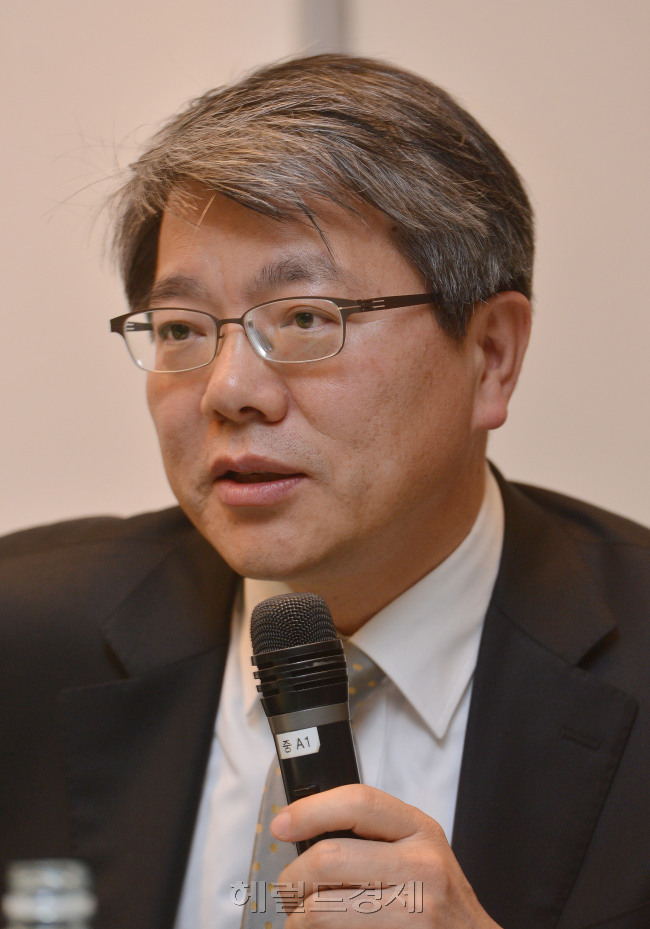 국민행복시대경제정책방향 토론회<br />이상섭 기자. babtong@heraldcorp.com 0213.02.20
국민행복시대경제정책방향 토론회
이상섭 기자. babtong@heraldcorp.com 0213.02.20
국민행복시대경제정책방향 토론회
이상섭 기자. babtong@heraldcorp.com 0213.02.20
