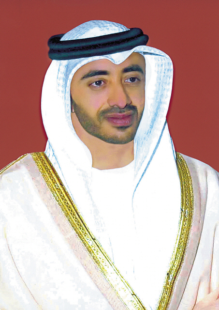 압둘라 빈 자이드 알 나흐얀 (Abdullah bin Zayed Al Nahyan/외국공무원)
It is with great pleasure that I am, once again, visiting the Republic of Korea, to attend the inauguration of your new president, Park Geun-hye.
Over the last few years, during the term of outgoing President Lee Myung-bak, bilateral relations between our countries have made significant progress, thanks to the support both of President Lee and the President of the United Arab Emirates, His Highness Sheikh Khalifa bin Zayed Al Nahyan.