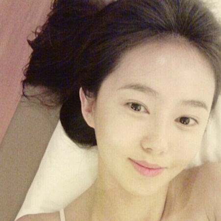 오초희(방송인)
오초희 민낯이 온라인 상에서 화제다.
지난 18일 오초희는 자신의 미투데이에 “굿나잇”이란 글과 함께 한 장의 사진을 게재했다.
