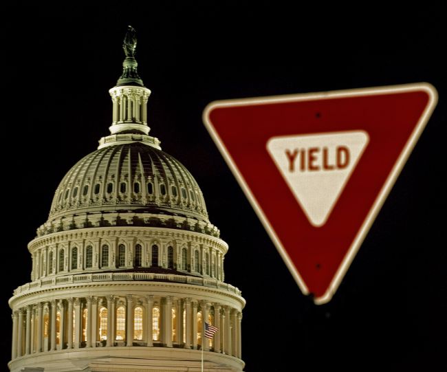 A traffic sign before the Capitol Dome in Washington, D.C.    AFP-Yonhap News