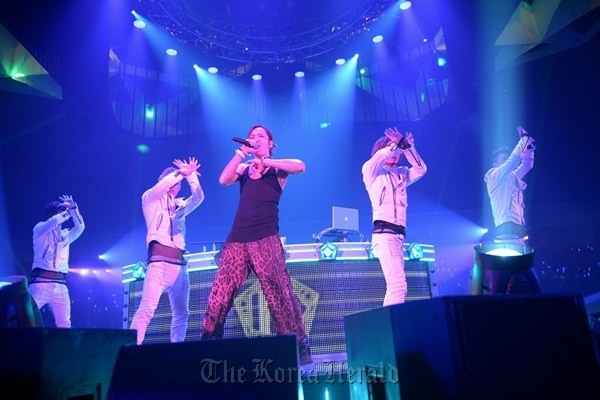 Team H perform at its first world tour “2013 Team H Party ― I Just Wanna Have Fun” in Hiroshima Sun Plaza Hall, Japan, on Feb. 23.   Tree J Company