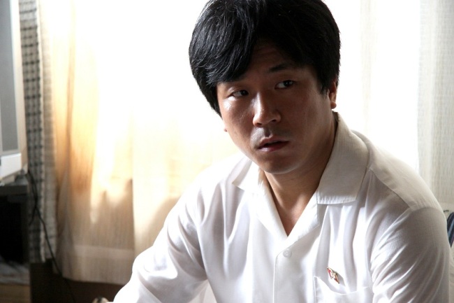 양익준(영화감독)
영화 ‘똥파리’의 감독 겸 배우 양익준이 류승룡과 한솥밥을 먹게 됐다.
프레인TPC는 26일 “양익준과 매니지먼트 전속 계약을 체결했다”고 밝혔다. 프레인 TPC에는 류승룡을 비롯해 박지영, 김무열, 조은지, 류현경이 소속돼 있다.