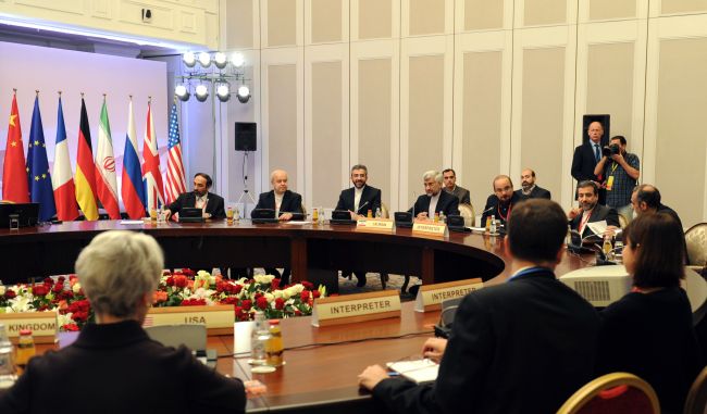 Iran’s representatives led by their top nuclear negotiator Saeed Jalili (back, fourth from left) take part in talks on Iran’s nuclear program in the Kazakh city of Almaty on Wednesday.   AFP-Yonhap News
