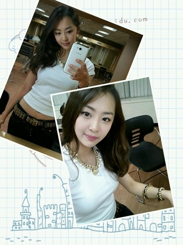 다솜(김다솜/가수/씨스타)
[헤럴드생생뉴스] 다솜 셀카가 뜨거운 반응을 얻고 있다.
최근 공개된 씨스타 다솜 셀카에 네티즌들은 “다솜 진짜 하얗다”, “예쁜것봐”, “다솜 셀카만 봐도 베이글녀의 위엄이..”, “다솜 허리 잘록하고 볼륨감 있고..진짜 부럽다”, “씨스타 몸매가 건강하고 좋지”, “무결점 피부네” 등 반응을 보였다.