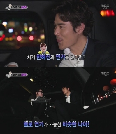 박슬기(좌측부터/탤런트/영화배우),김강우(탤런트/영화배우)
배우 김강우가 처제인 배우 한혜진과 멜로 연기 가능성에 대한 속내를 밝혔다.
김강우는 1일 방송된 MBC ‘섹션TV 연예통신’에서 리포터 박슬기와 인터뷰를 가졌다.