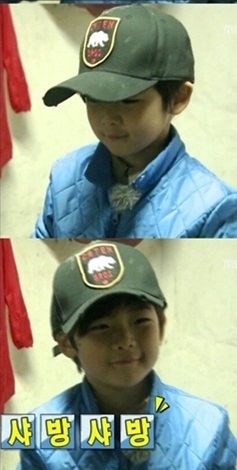 성준(성동일아들)
걸그룹 2NE1이 ‘성준앓이’ 중이다.
2NE1의 산다라박은 4일 자신의 트위터를 통해 “요즘.. 새로운 이상형이 생겼어요”라는 글을 게재했다.