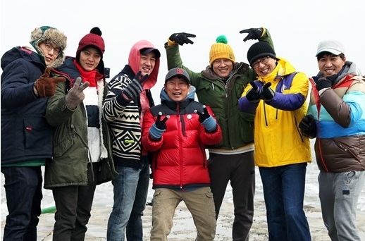 성시경(좌측부터/가수),주원(문준원/탤런트/뮤지컬배우),엄태웅(영화배우/탤런트),이수근(개그맨/MC),차태현(영화배우/탤런트),김승우(영화배우/탤런트),김종민(가수/코요태)
KBS 2TV ‘해피선데이-1박2일’의 맏형인 배우 김승우가 프로그램에서 하차한다.