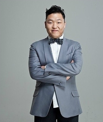 싸이(박재상/가수/음악PD)
싸이(본명 박재상·36)가 ‘강남스타일’에 이은 신곡을 국내에서 하루 먼저 공개할 계획이다.