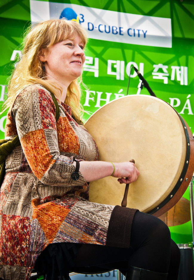 A performer plays a bodhran at last year’s St. Patrick’s Day festival in Sindorim, Seoul.   Tom Coyner