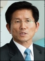 김문수(광역단체장/전국회의원/경기도도지사)
경기도와 경기관광공사는 경기도에서 행사를 유치 추진 중이거나 올해 개최가 확정된 MICE 행사를 대상으로 행정적·재정적 지원을 제공한다고 12일 밝혔다.