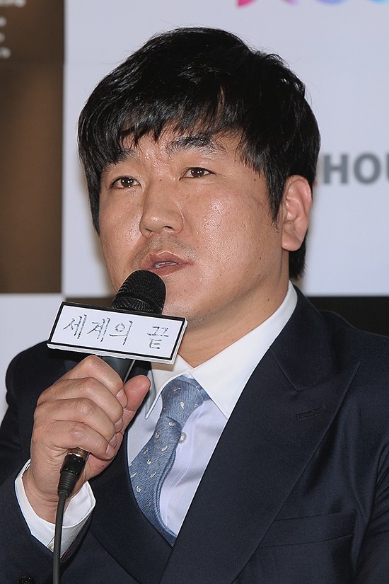 윤제문(연극배우/영화배우)
배우 윤제문이 브라운관 복귀를 알린 가운데 “드라마로는 첫 주연이라 부담스럽다”고 소감을 밝혔다.