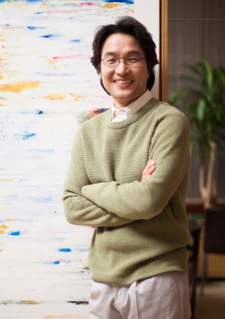 한석규(영화배우/탤런트)
연기를 시작한 지도 23년이란 세월이 흘렀다. 데뷔 이래 지금껏 한 번도 연기력 논란에 휩싸인 적 없을 만큼 모든 이들에게 인정을 받은 한석규. 헌데 아직도 자신의 연기에 만족하지 못한다고 말한다.