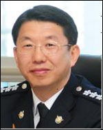 김석균(경찰공무원)
해양경찰청은 지난 15일 김 차장이 제13대 해경청 신임 청장으로 내정됐다고 18일 밝혔다.