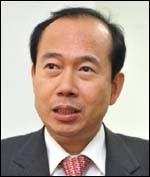 황철주(기업인/사회기관단체인/주성엔지니어링)
중소기업청장으로 내정된 황철주(54) 주성엔지니어링 대표이사가 18일 박근혜 대통령으로부터 임명장을 받기 직전 사의를 표명했다. 박 대통령은 이를 수락했다.