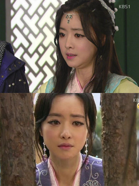 홍수아(탤런트/영화배우)
20일 한 온라인 커뮤니티 게시판에는 홍수아의 근황이 담긴 사진이 올라왔다. 이는 KBS1TV 드라마 ‘대왕의 꿈’을 캡처한 것으로 애절한 연기를 펼치고 있는 홍수아의 모습이 담겨 있다.