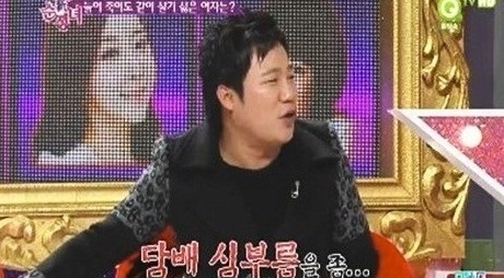 김현철(개그맨)
김현철 최측근은 매체를 통해 “최근 방송관계자와 지인들에게 결혼소식을 직접 전하고 다녔다”고 전하면서 “결혼해서 자상한 남편이자 아빠가 되겠다는 의지가 강하다“고 말했다.