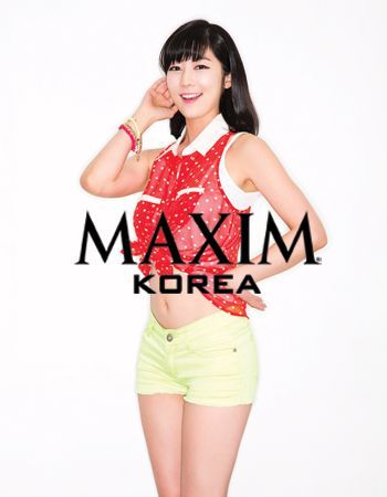 후지타사유리(FujitaSayuri/방송연예인/작가)
최근 남성지 ‘맥심(MAXIM)’은 공식 사이트를 통해 4월호 표지 모델로 나선 사유리의 화보를 공개했다.