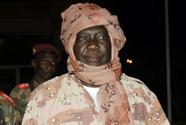 Seleka rebel coalition chief Michel Djotodia arrives in Libreville in January for expected talks with the government to end the conflict in the chronically unstable nation.   AFP-Yonhap News