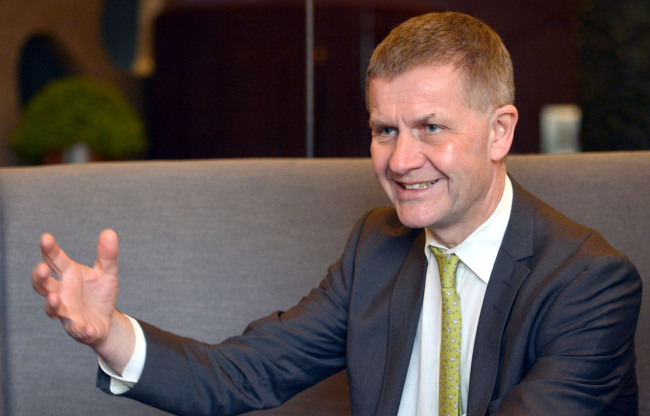 Erik Solheim, chair of the OECD’s Development Assistance Committee.   Kim Myung-sub/The Korea Herald