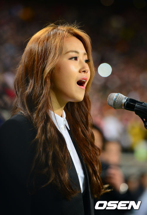 허가윤(가수/포미닛)
걸그룹 포미닛이 한국과 카타르의 2014 브라질월드컵 최종예선 5차전에 앞서 애국가를 제창해 화제다.