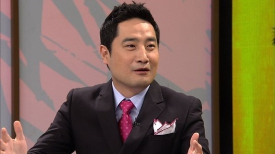 강용석(변호사/전국회의원)
강용석이 방송 녹화 중 ‘누드사진’을 검색하는 돌발 행동으로 제작진을 당황케 했다.