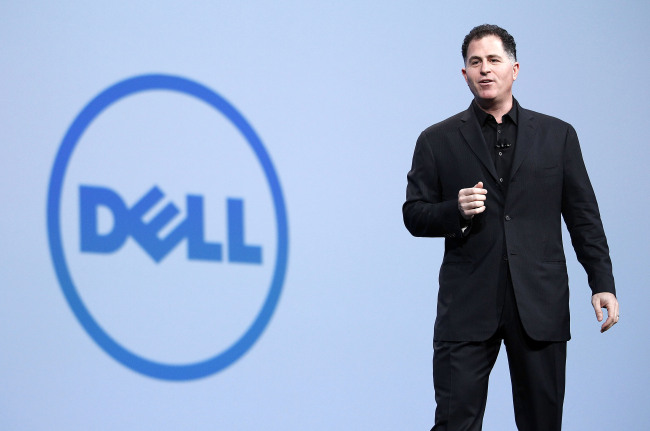 마이클델(MichaelSaulDell/기업인/델컴퓨터최고경영자)
Dell Inc. founder Michael Dell will only consider backing a buyout by Blackstone Group LP if the private-equity firm guarantees he can remain as chief executive officer, according to a person familiar with the discussions.