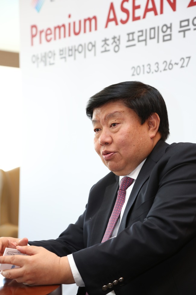 U Win Aung, president of Myanmar’s Federation of Chambers of Commerce and Industry
