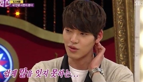 김우빈(김현중/모델/탤런트)
지난 2일 방송된 SBS 예능 프로그램 ‘화신-마음을 지배하는 자’(이하 ‘화신’)에는 배우 장광, 심이영, 공형진, 김우빈, 방송인 김경란 등이 출연해 ‘남녀 사이의 최대 거짓말’을 주제로 이야기를 나눴다.