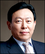 신동빈(기업인/롯데그룹회장)
한국방문의해위원회(위원장 신동빈ㆍ사진)와 강원도(도지사 최문순)는 오는 8일 오후 2시 30분 강원도청 회의실에서 ‘2018 평창동계올림픽’ 계기 관광 분야 협력을 위한 업무협약을 체결한다.