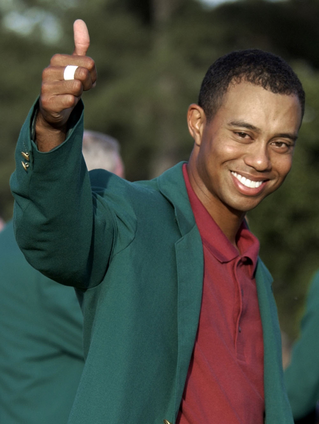 타이거우즈(TigerWoods/골퍼)
남자친구가 29개월만에 세계랭킹 1위에 올랐다. 여자친구는 트위터에 “넘버 1!!!!!!!!!!!!!”이라는 멘션을 올리며 연인의 부활을 기뻐했다. 그 연인이 이제 녹색 재킷을 노린다. 무려 8년만의 우승 도전. 유럽 도박사를 비롯해 많은 사람들이 가능성을 높게 점치고 있다. 하지만 한편에선 이런 목소리가 들린다.