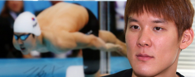 박태환(수영선수/인천광역시청)
At the ripe age of 23, South Korean swimming star Park Tae-hwan has already heard the whispers that his career may be done.