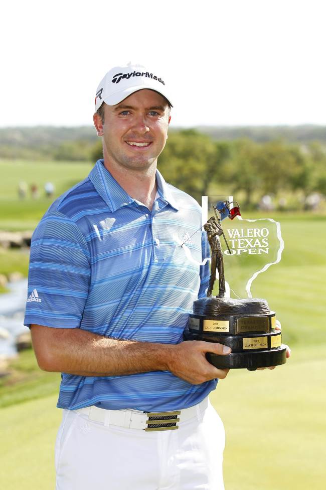 마틴레어드(MartinLaird/골퍼)
SAN ANTONIO (AP) ― Martin Laird tied the course record with a 9-under 63 to hold off Rory McIlroy to earn his first win in more than two years at the Texas Open.