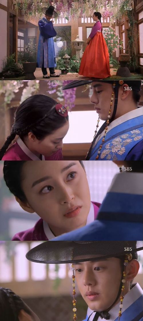 유아인(좌측부터/엄홍식/탤런트/영화배우),김태희(탤런트/영화배우)
8일 방송된 SBS 월화드라마 ‘장옥정, 사랑에 살다’(이하 ‘장옥정’) 1회에서 장옥정(김태희 분)은 남자 옷을 지어달라는 주문을 받고 약속장소로 나갔다.
　