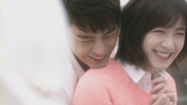 서인국(가수/탤런트),구혜선(탤런트/영화감독)
가수 서인국의 신곡 ‘웃다 울다’의 티저 영상이 공개됐다.