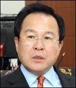 김학규(기초단체장/용인시시장/민주당)
용인시(시장 김학규·사진)가 어려운 재정여건을 감안하고 재정건전성을 확보하기 위해 노후주거지에 대한 국고지원 주거환경개선사업 공모에 참여하고 있다고 11일 밝혔다.