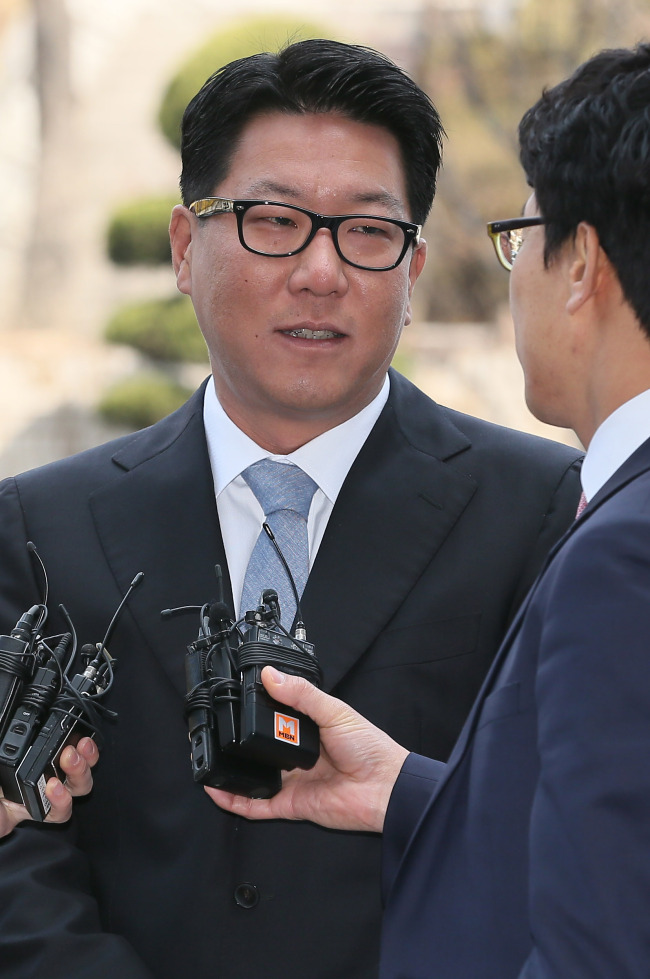 정지선(기업인/현대백화점그룹회장)
A Seoul court on Thursday imposed a 10 million won ($8,870) fine on the chairman of Hyundai Department Store Co. for missing parliamentary audits over the company’s alleged infringement of business rights of small retailers.