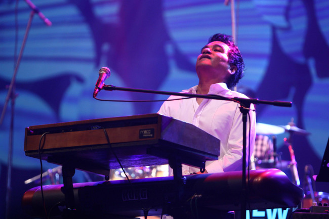 Indonesian jazz musician Indra Lesmana performs at the Java Jazz Festival in Jakarta on March 1.   Jakarta Post