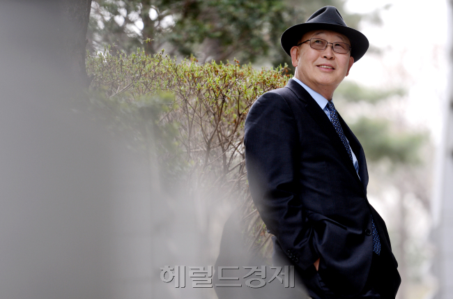휴먼다큐 전경련중소기업협력센터 김성덕 위원장./안훈기자 rosedale@ 2013.04.15
휴먼다큐 전경련중소기업협력센터 김성덕 위원장./안훈기자 rosedale@ 2013.04.15
휴먼다큐 전경련중소기업협력센터 김성덕 위원장./안훈기자 rosedale@ 2013.04.15