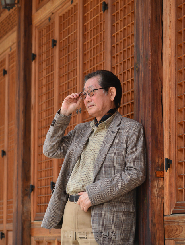 무대위의 구도자, 전무송 - 헤럴드경제