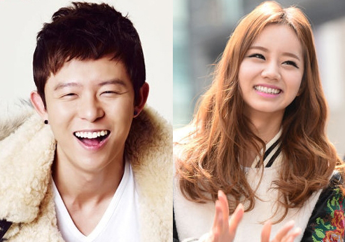토니안(좌부터/안승호/가수),혜리(이혜리/가수/탤런트/걸스데이)
토니안과 혜리가 열애 중이라는 사실이 확인된 가운데, 걸스데이 혜리 측이 공식 입장을 전했다.